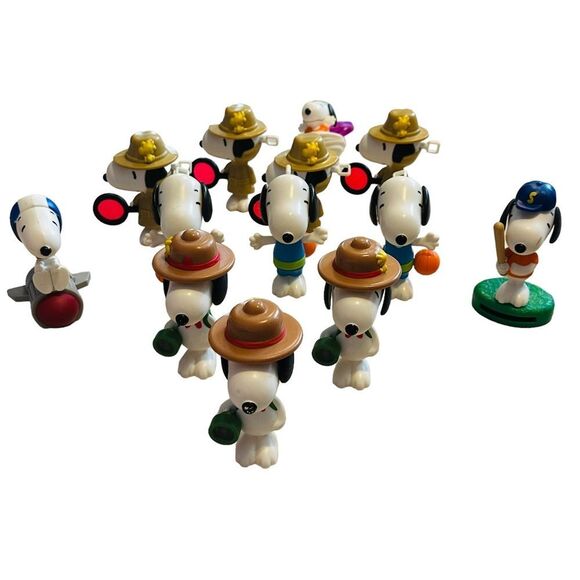 Set of 14 2018 Snoopy McDonald's Happy Meal Toys - Picture 1 of 16